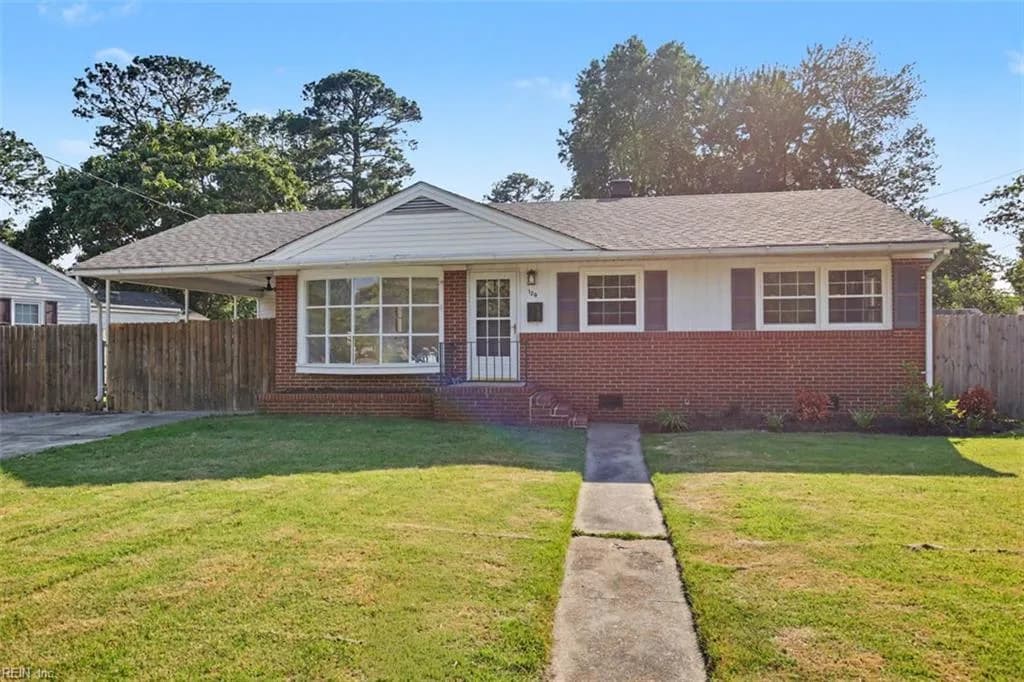 129 Lynnhaven DR, HAMPTON VA 23666 - Photo 3