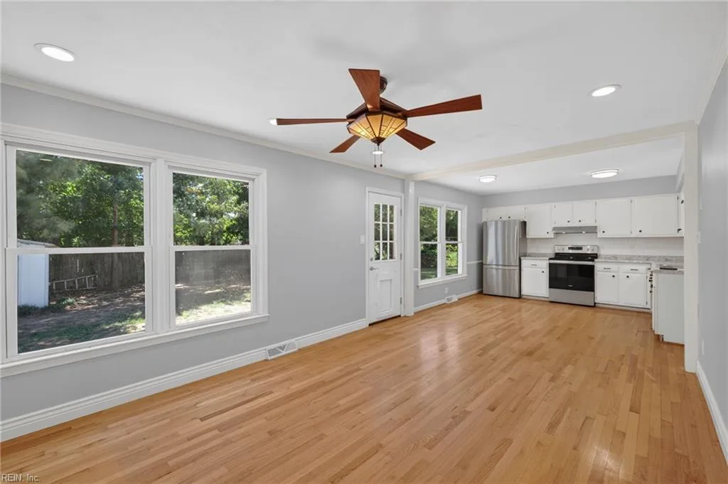 1683 Meredith RD, VIRGINIABEACH VA 23455 - Photo 4