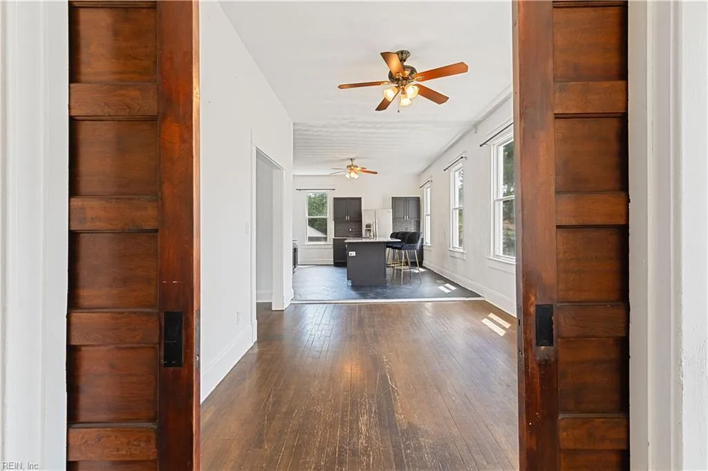 2512 Vincent AVE, NORFOLK VA 23509 - Photo 3