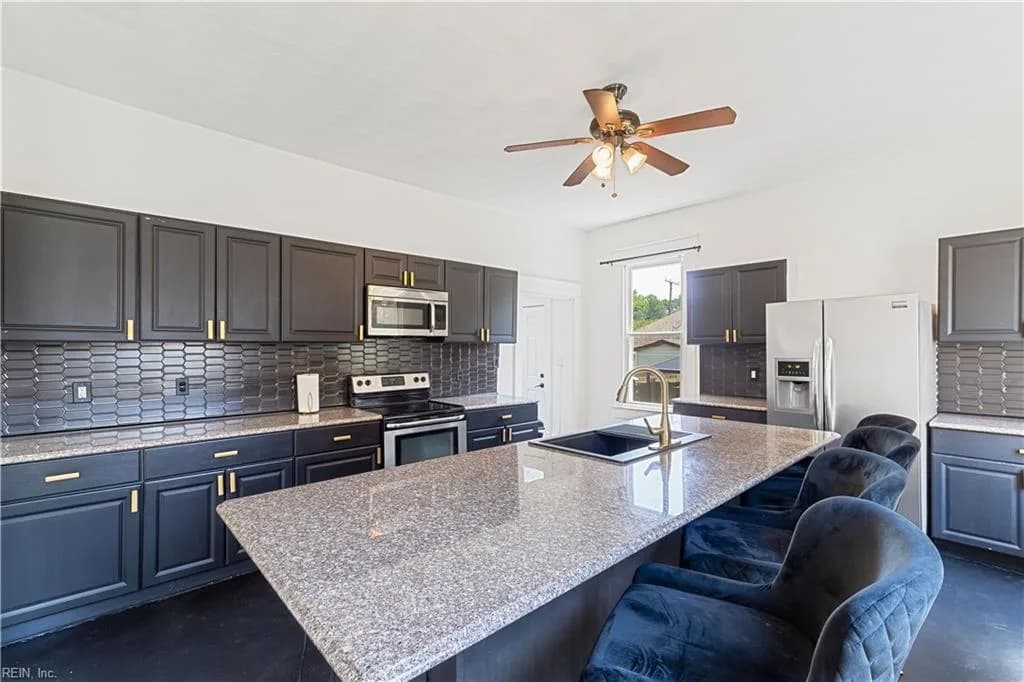 2512 Vincent AVE, NORFOLK VA 23509 - Photo 4