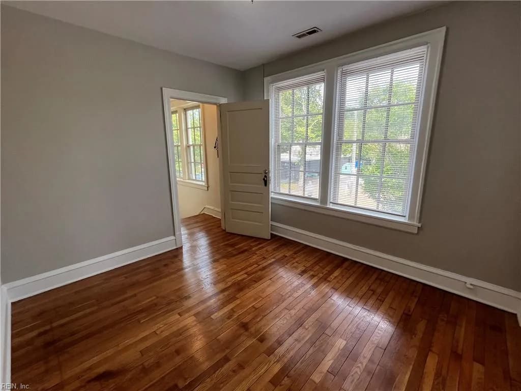 100 Main ST #A, NEWPORTNEWS VA 23601 - Photo 4