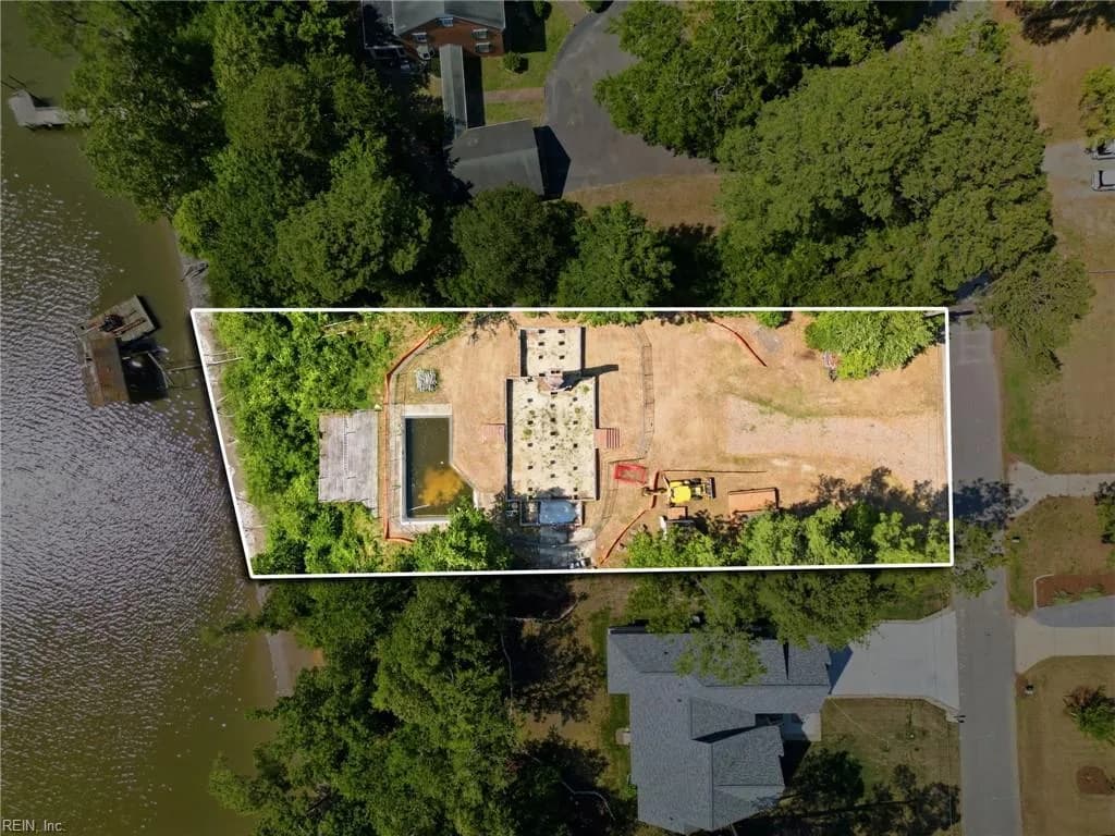 1502 Magruder RD, SMITHFIELD VA 23430 - Photo 4