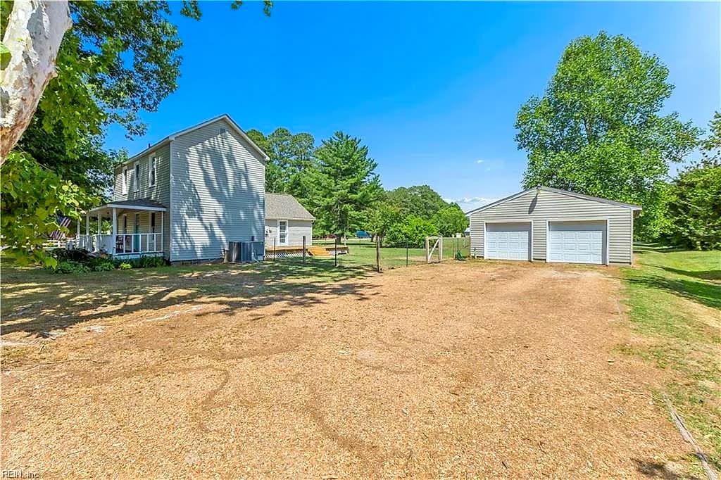 17009 Florida AVE, WINDSOR VA 23487 - Photo 4