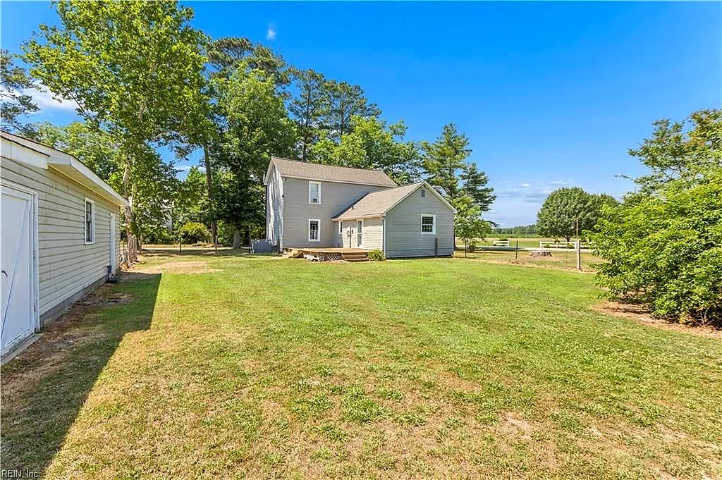 17009 Florida AVE, WINDSOR VA 23487 - Photo 5