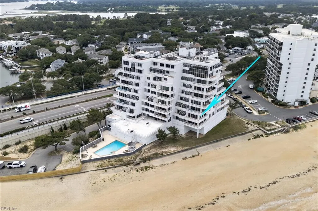 3556 Shore DR #402, VIRGINIABEACH VA 23455