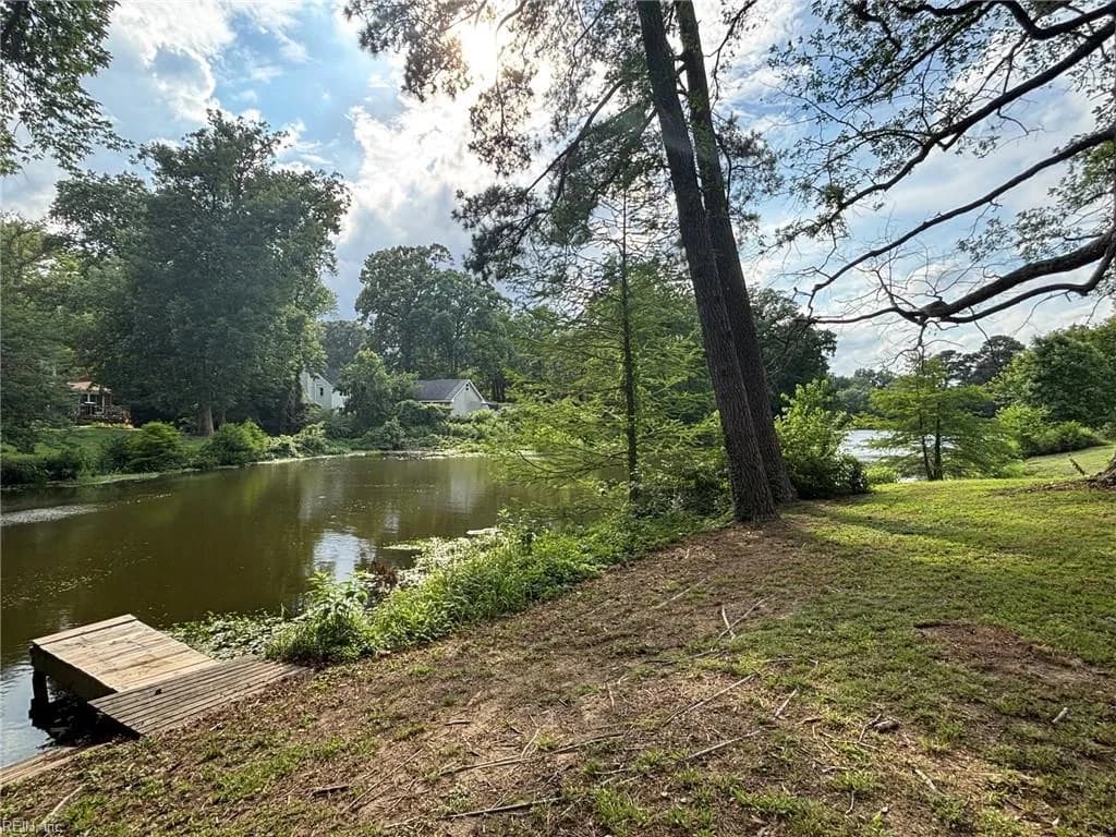 507 Windemere RD, NEWPORTNEWS VA 23602 - Photo 4