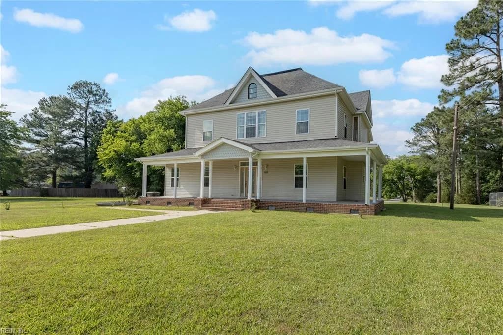 608 Brunswick AVE, EMPORIA VA 23847 - Main photo