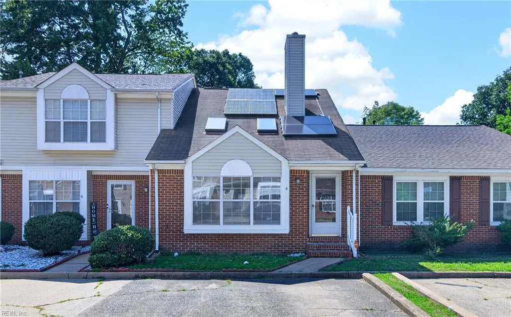 4 Chinaberry PL, HAMPTON VA 23666