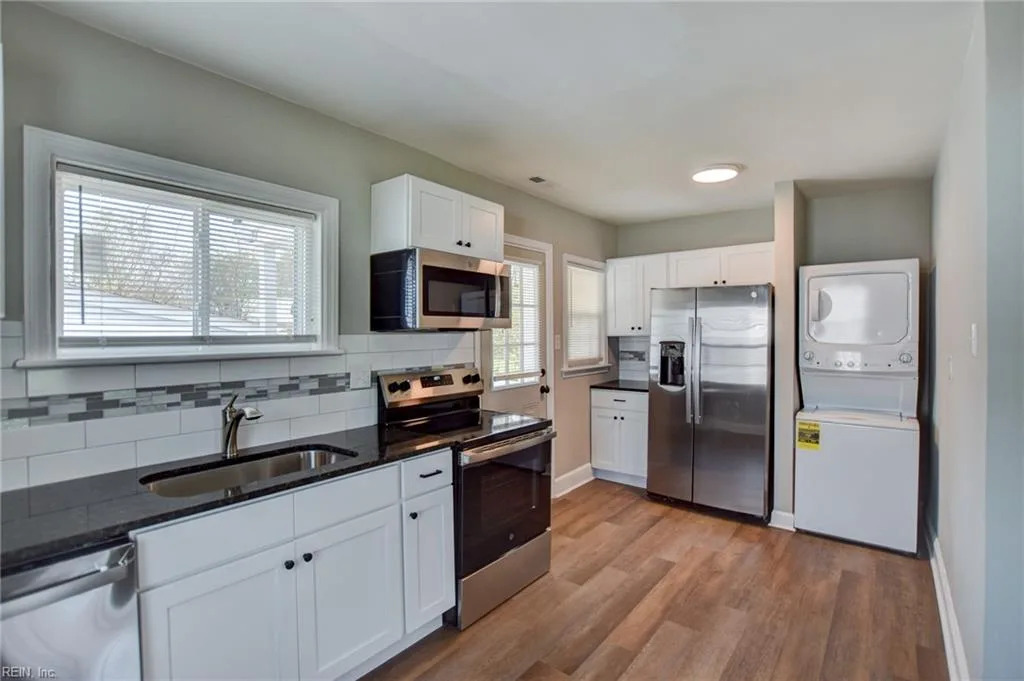 13 Beverly ST, HAMPTON VA 23669 - Photo 4