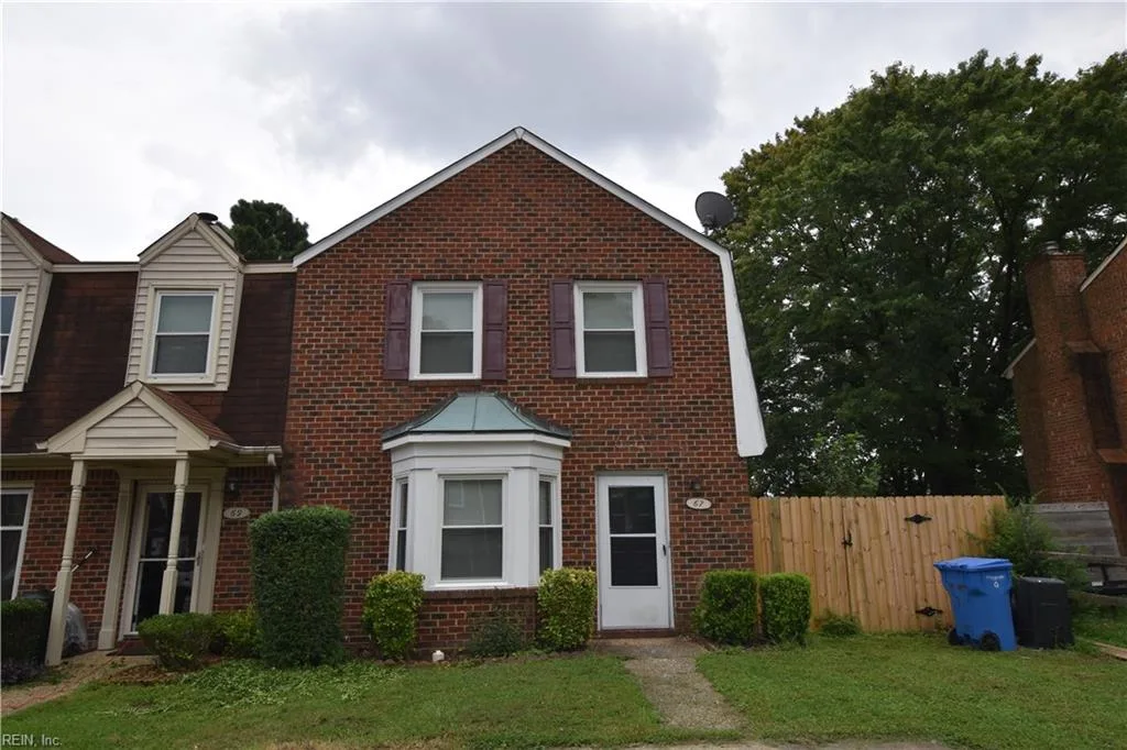 67 King George QUAY, CHESAPEAKE VA 23325