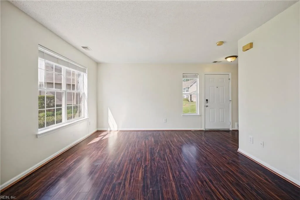 3856 Lasalle DR ##106, VIRGINIABEACH VA 23453 - Photo 4