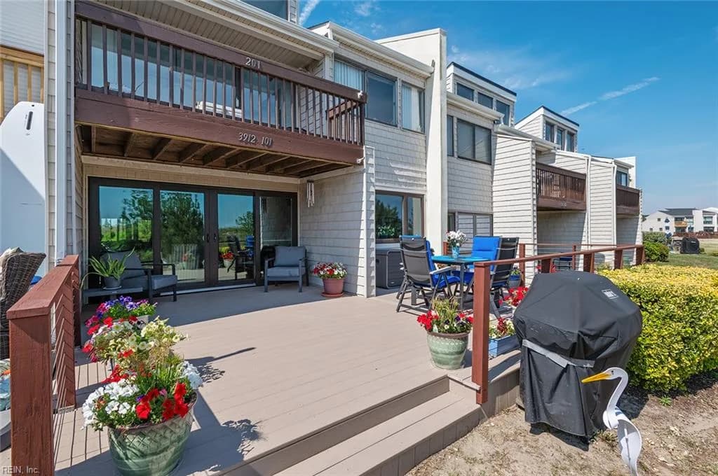 3912 Whispering Oaks PL #101, VIRGINIABEACH VA 23455 - Main photo