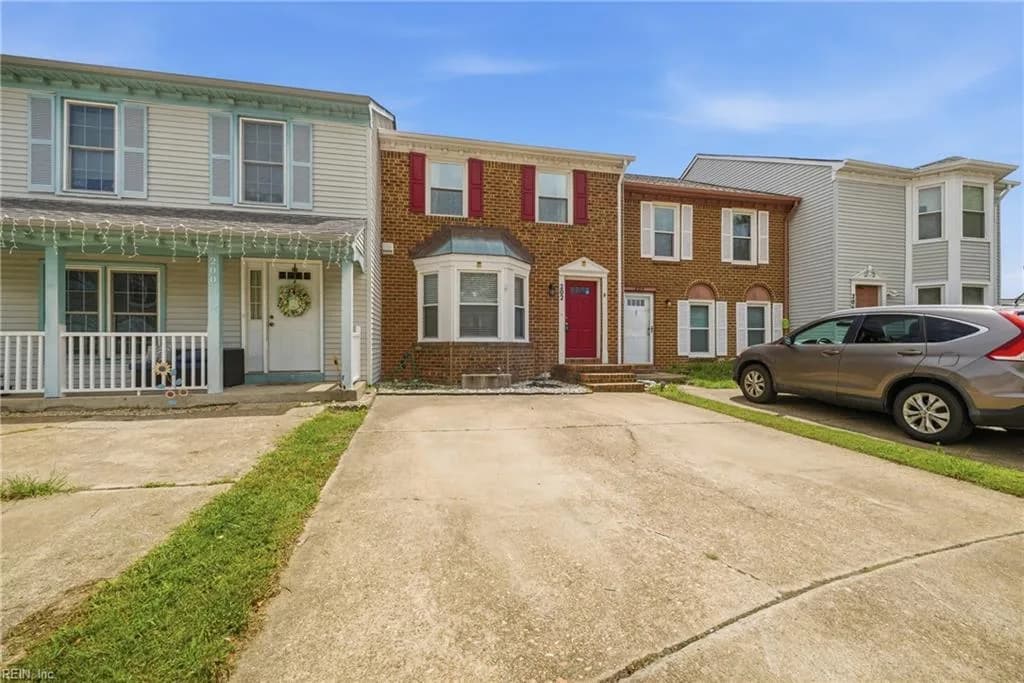 202 Stonehall CT, VIRGINIABEACH VA 23462 - Photo 2