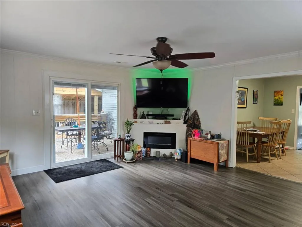 106 Lambert DR, NEWPORTNEWS VA 23602 - Photo 3
