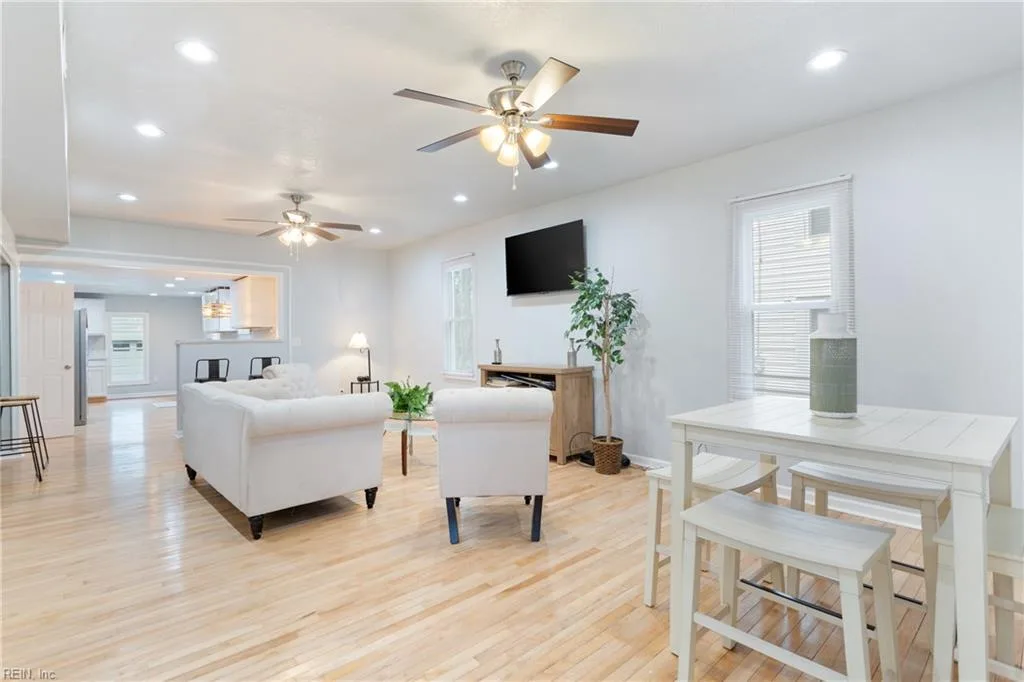 909 1st ST, ELIZABETHCITY NC 27909 - Photo 4