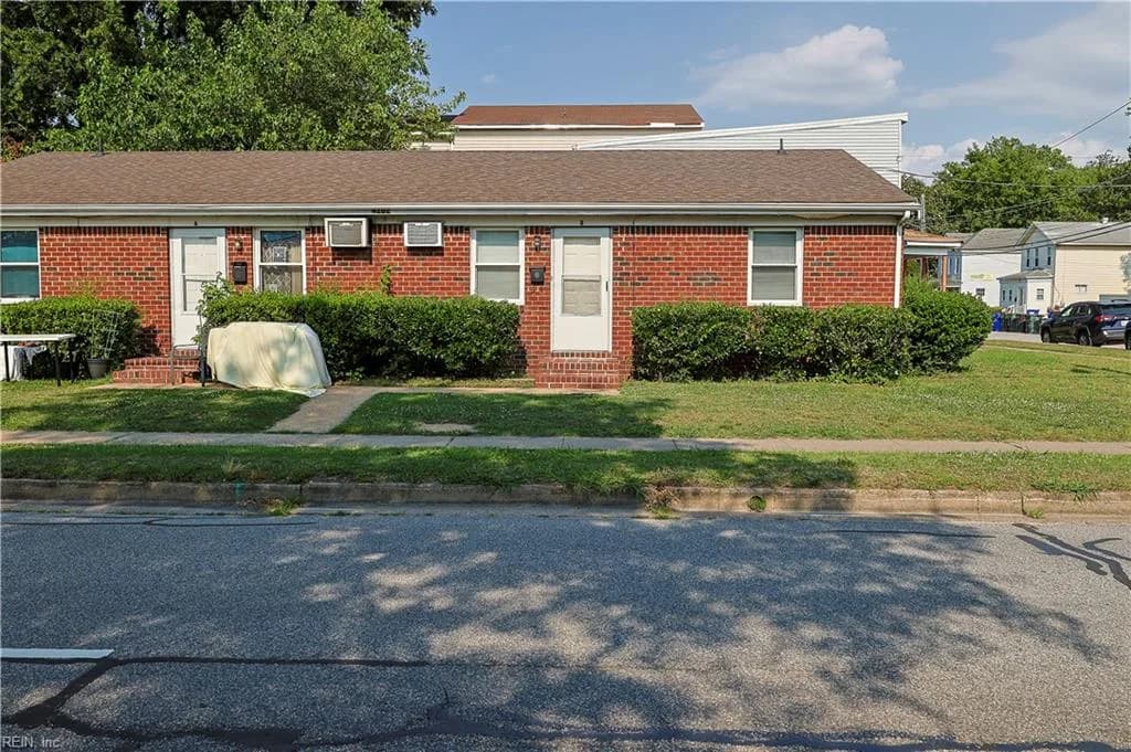 4202 Powhatan AVE #B, NORFOLK VA 23508 - Main photo