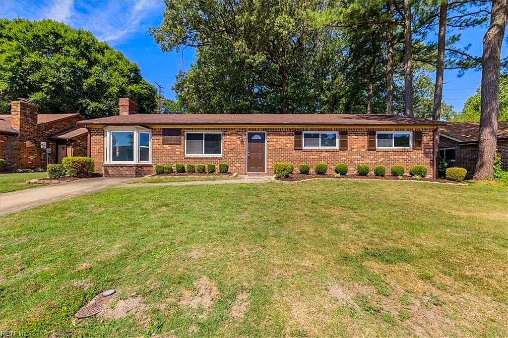 2833 Candlewood CIR, CHESAPEAKE VA 23324
