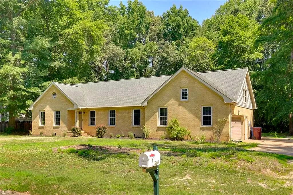 204 Arch RD, CHESAPEAKE VA 23322 - Photo 4