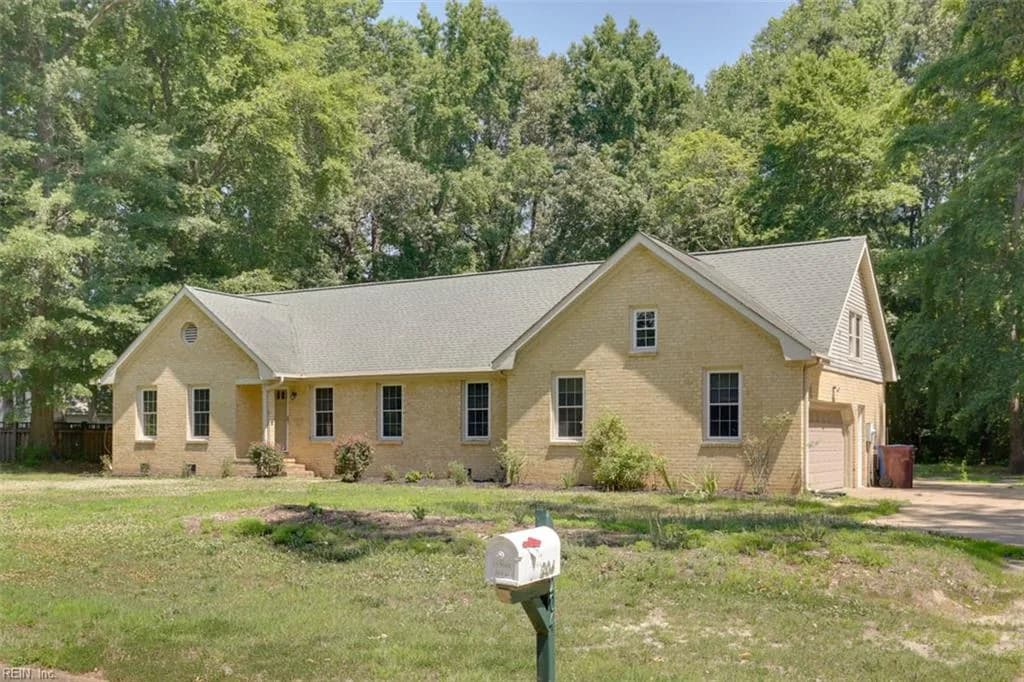 204 Arch RD, CHESAPEAKE VA 23322 - Photo 4