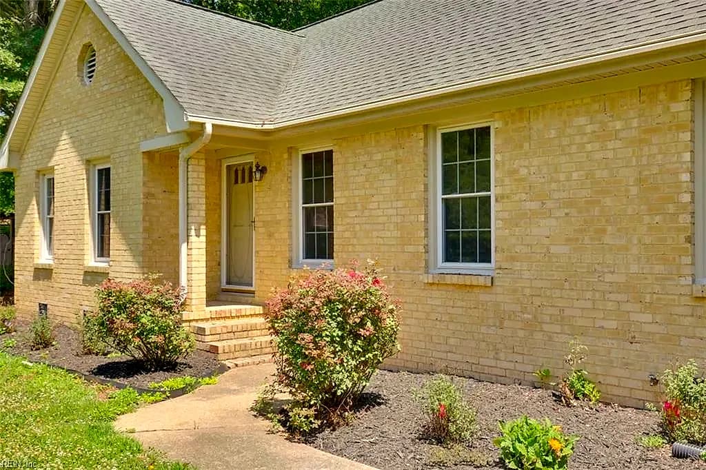 204 Arch RD, CHESAPEAKE VA 23322 - Photo 5