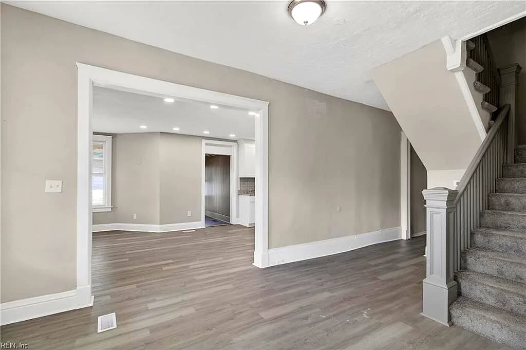 2714 Marlboro AVE, NORFOLK VA 23504 - Photo 2