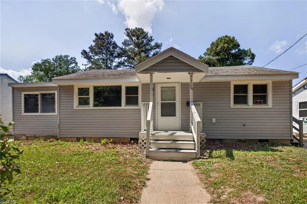 2208 Georgia AVE, SUFFOLK VA 23434 - Photo 2