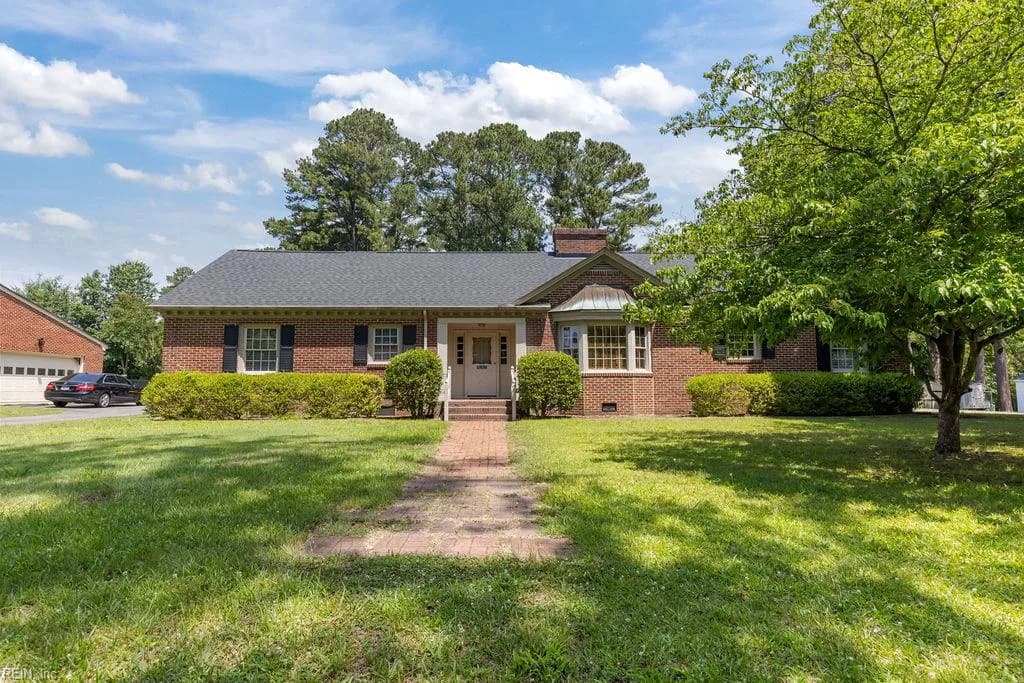18365 Virginia AVE, BOYKINS VA 23827 - Photo 3