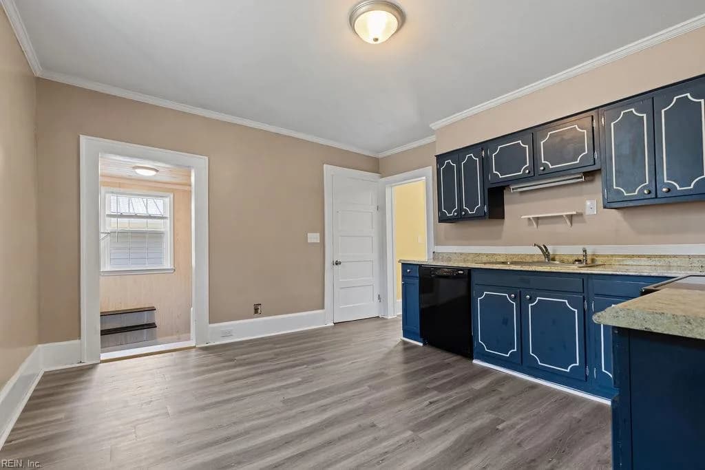 1317 Clay ST, FRANKLIN VA 23851 - Photo 4