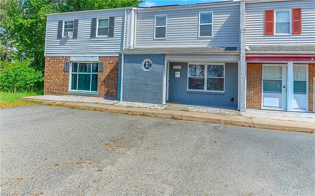 3250 Saxon PL, VIRGINIABEACH VA 23453 - Photo 3