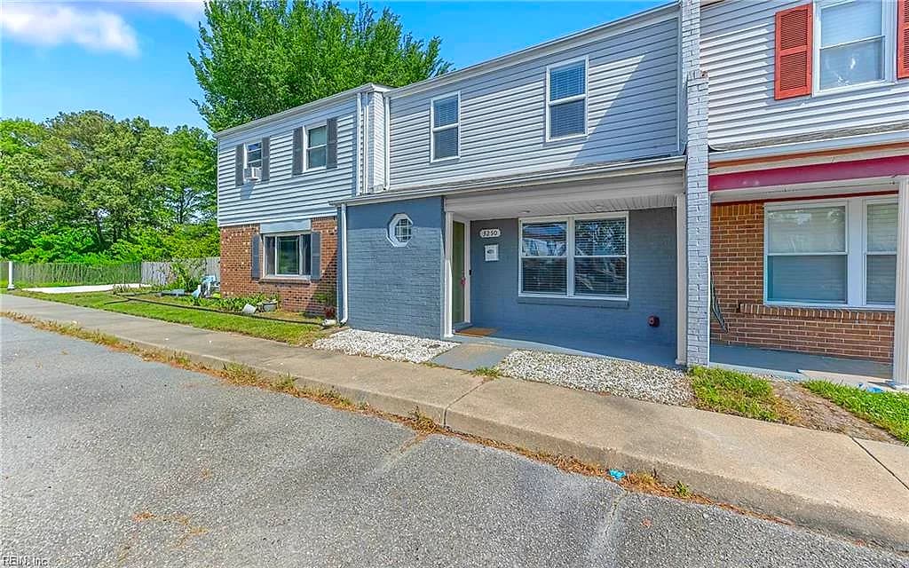 3250 Saxon PL, VIRGINIABEACH VA 23453 - Photo 4
