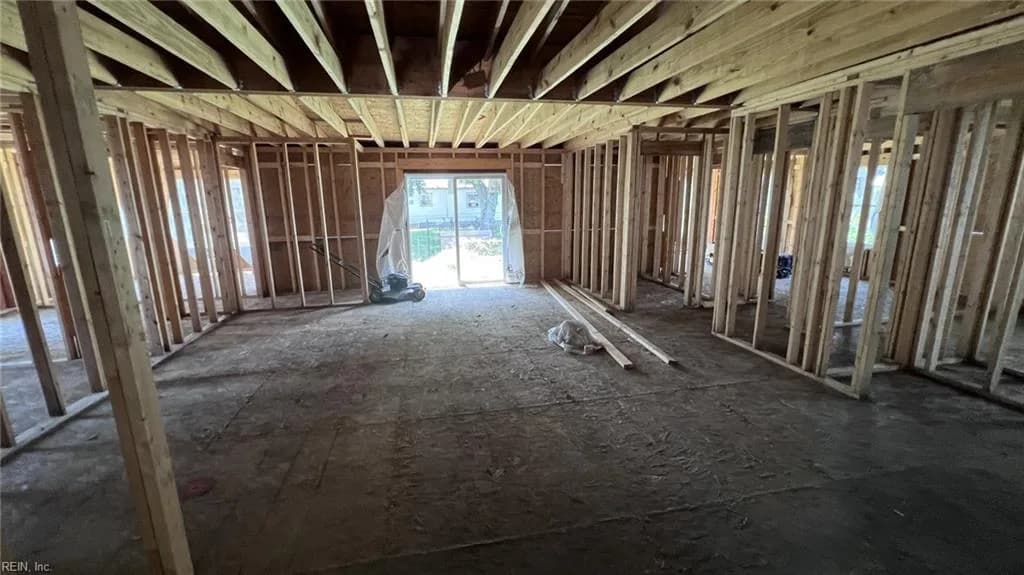 1112 80th ST, NEWPORTNEWS VA 23605 - Photo 5
