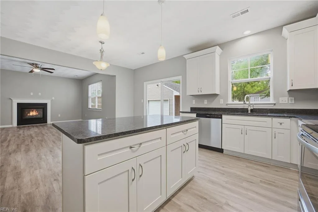 9315 Chelsea AVE, NORFOLK VA 23503 - Photo 5