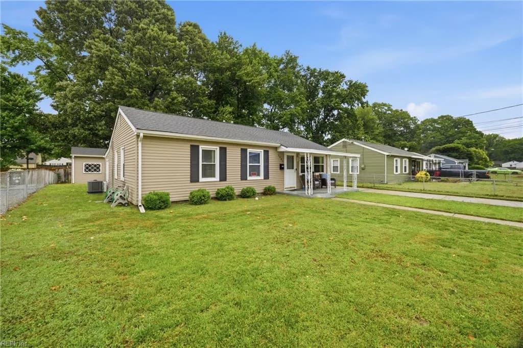 1521 Morgan DR, HAMPTON VA 23663 - Photo 3