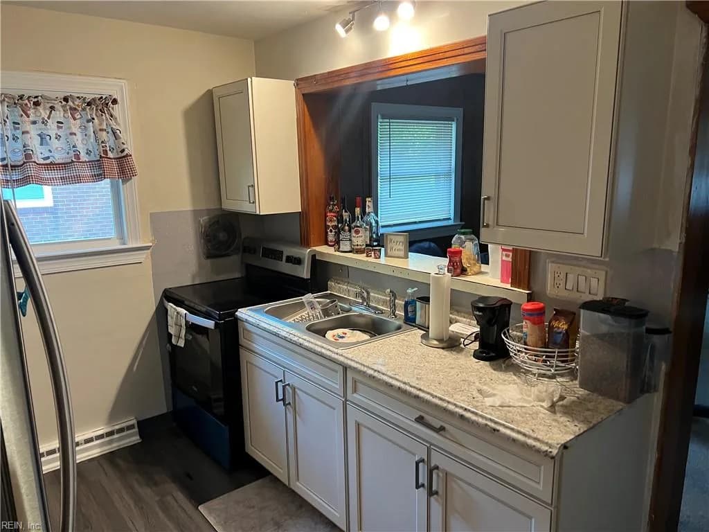 104 Arden DR, NEWPORTNEWS VA 23601 - Photo 5