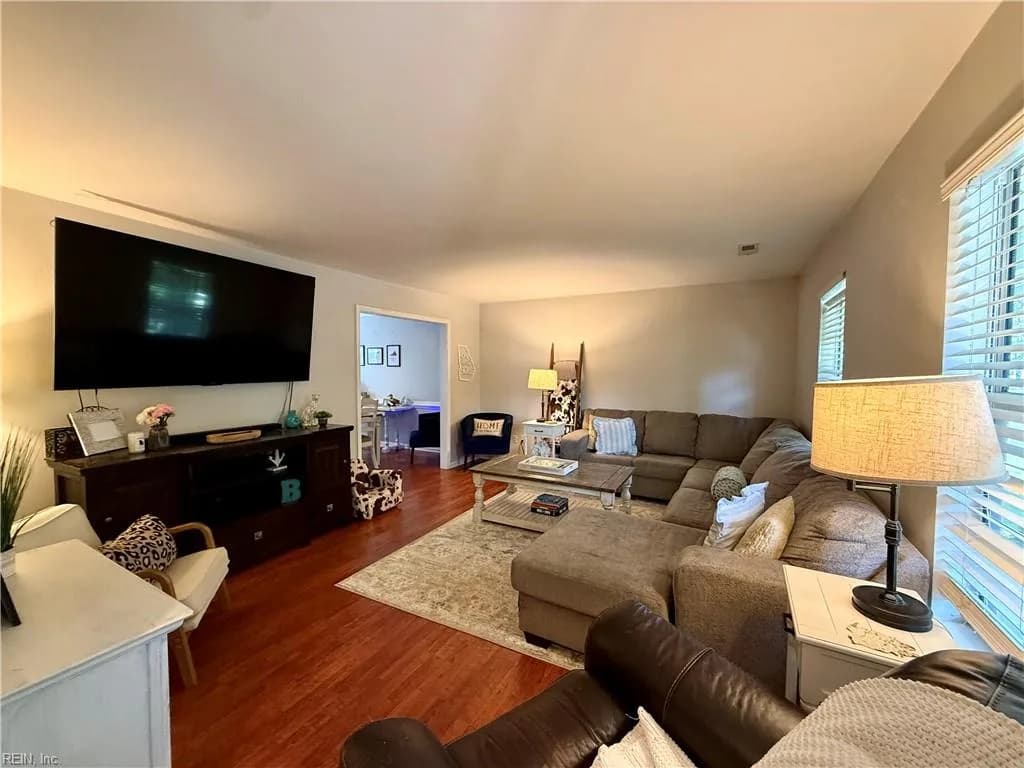 101 Emerald CT, SUFFOLK VA 23434 - Photo 4