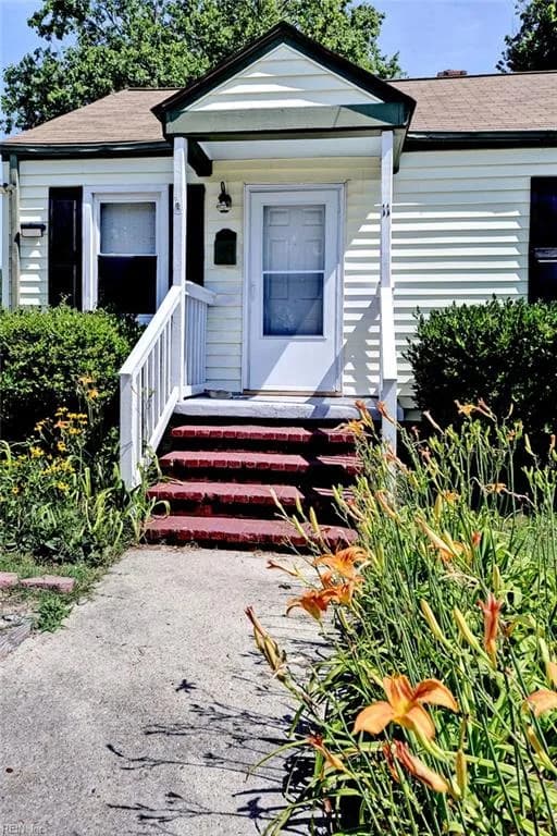11 Thornrose AVE, HAMPTON VA 23669 - Photo 5