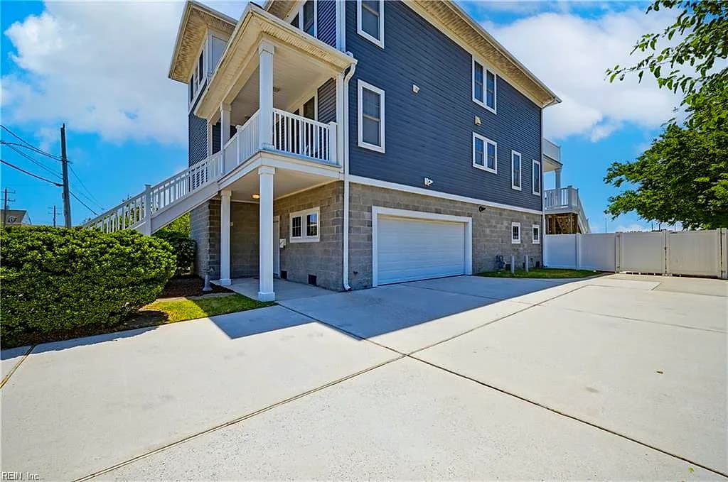 623 W Ocean View AVE, NORFOLK VA 23503 - Photo 3