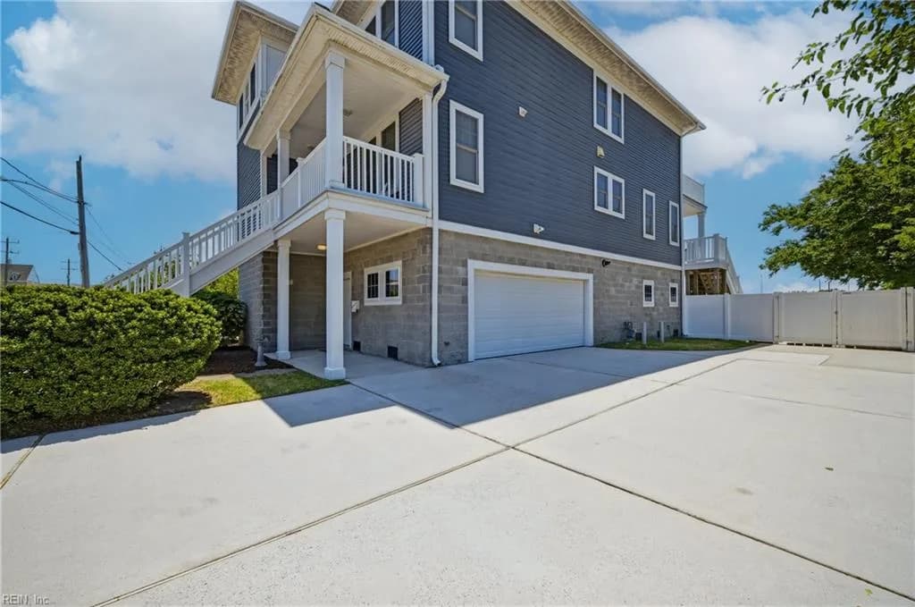 623 W Ocean View AVE, NORFOLK VA 23503 - Photo 3