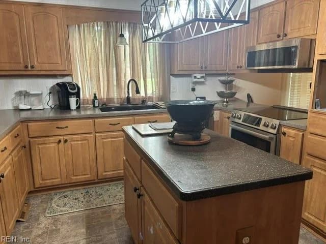 112 Beechwood DR, FRANKLIN VA 23851 - Photo 3