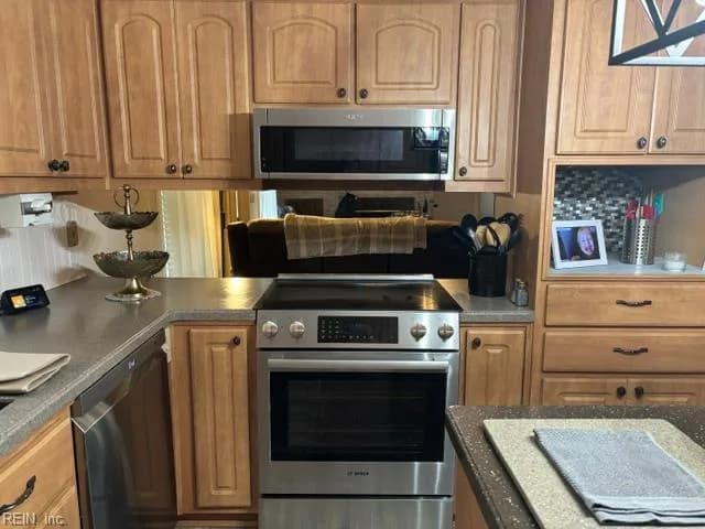 112 Beechwood DR, FRANKLIN VA 23851 - Photo 5