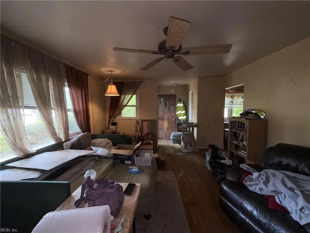 864 E Sparrow RD, VIRGINIABEACH VA 23464 - Photo 4