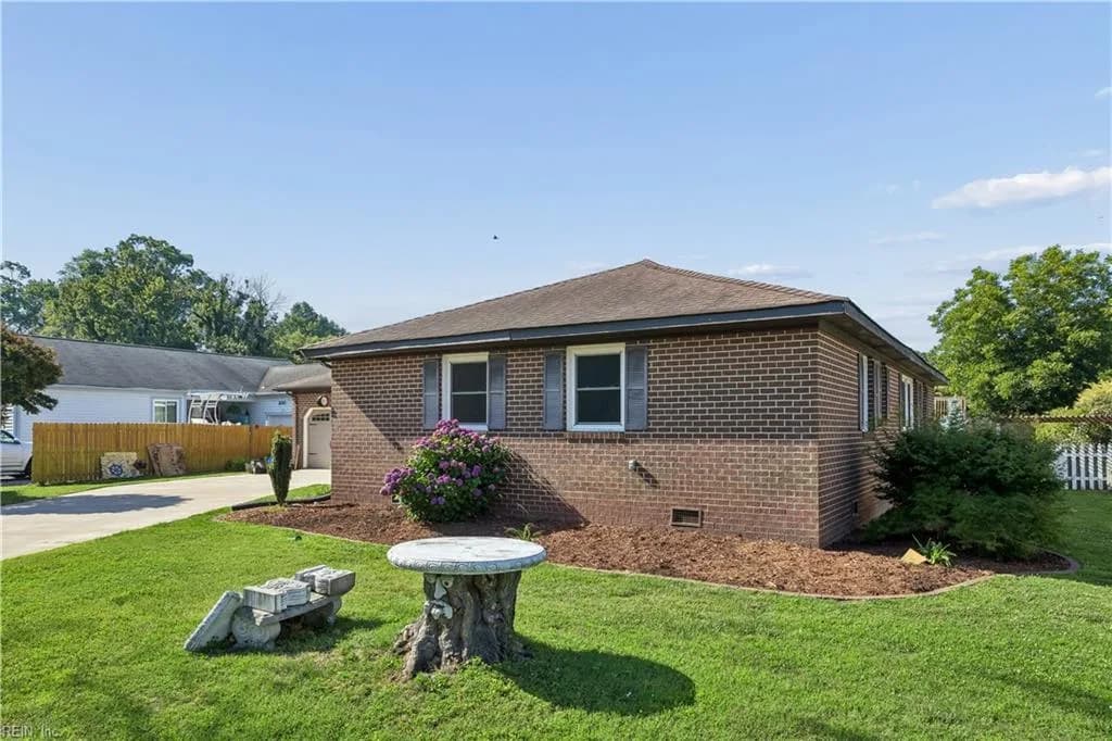 190 Salt Pond RD, HAMPTON VA 23664 - Photo 4