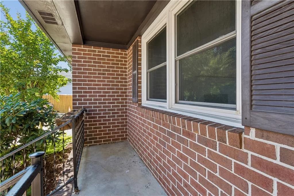 190 Salt Pond RD, HAMPTON VA 23664 - Photo 5