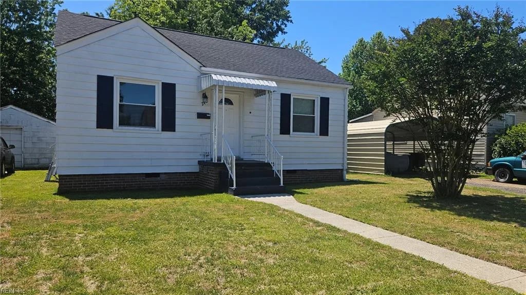 24 Cavalier RD, HAMPTON VA 23669