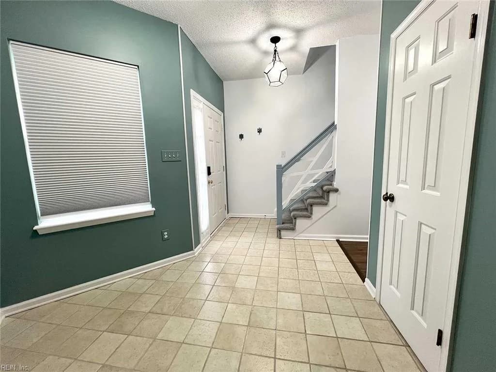 4930 Cypress Point CIR #103, VIRGINIABEACH VA 23455 - Photo 3