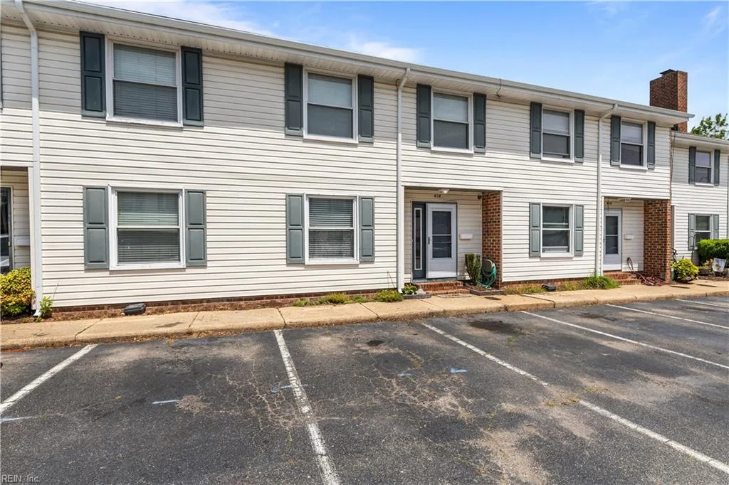 414 9th ST, VIRGINIABEACH VA 23451