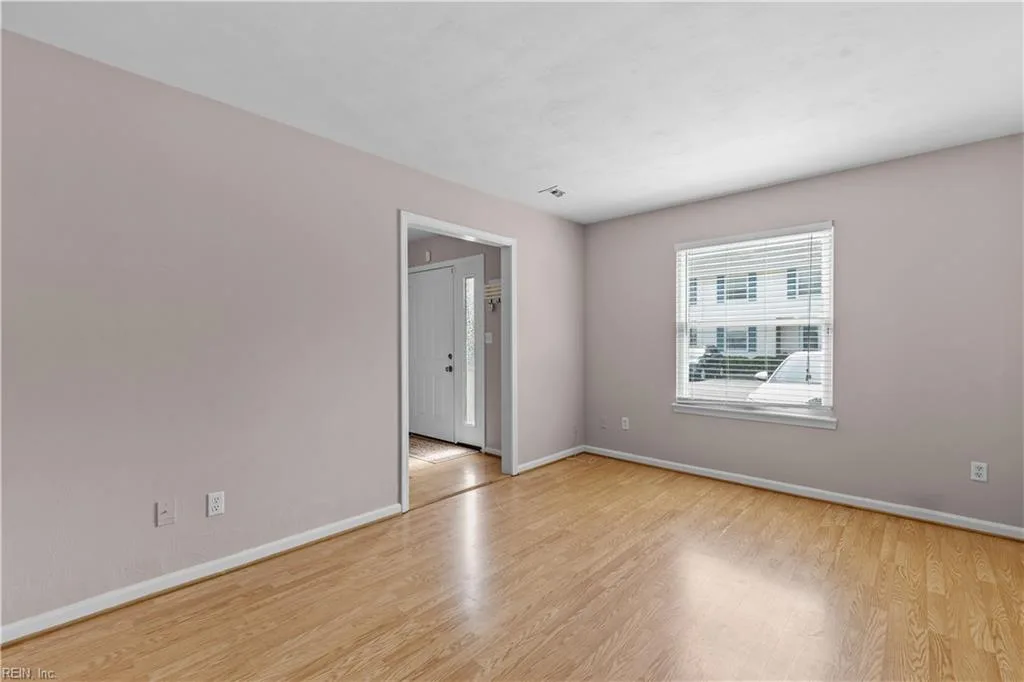 414 9th ST, VIRGINIABEACH VA 23451 - Photo 5