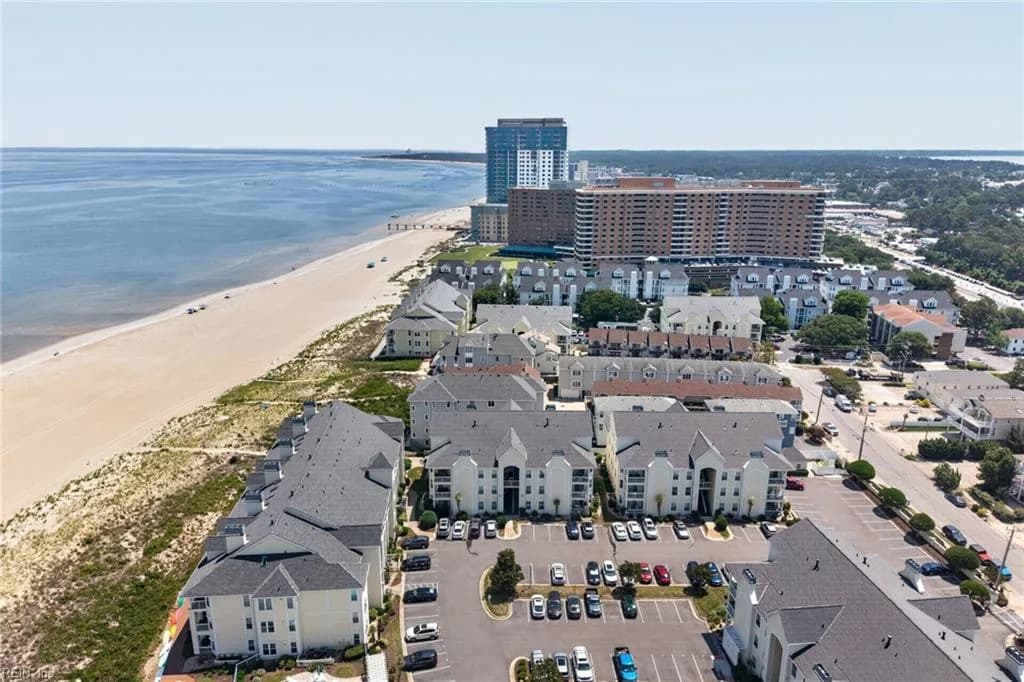 3232 Silver Sands CIR ##300, VIRGINIABEACH VA 23451 - Photo 4