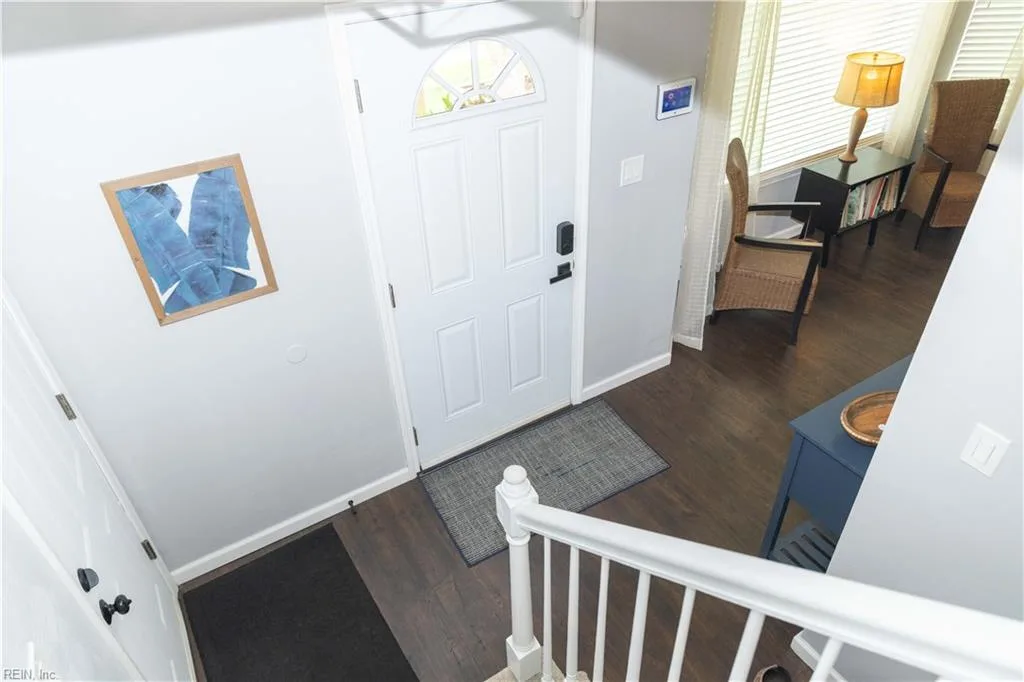 1848 Monument DR, VIRGINIABEACH VA 23464 - Photo 4
