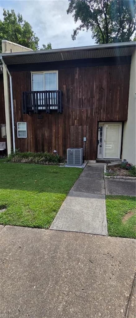 1451 E Tanners Creek DR, NORFOLK VA 23513 - Photo 3